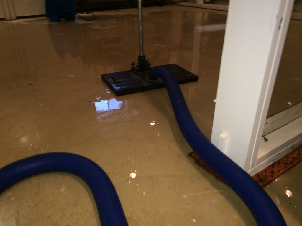 flood restoration service Toronto